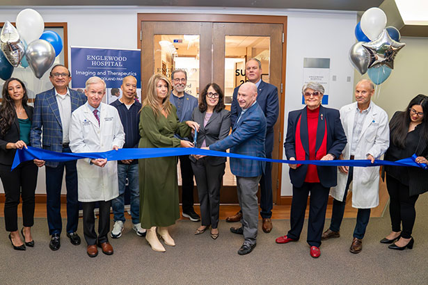 Woodland Park Imaging and Therapeutics ribbon cutting ceremony