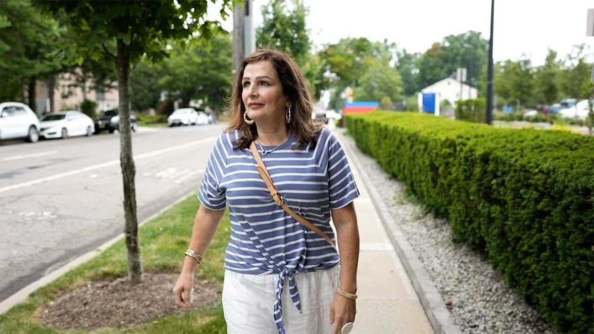 Play video now: Kimberle’s Story – Colorectal Cancer Care