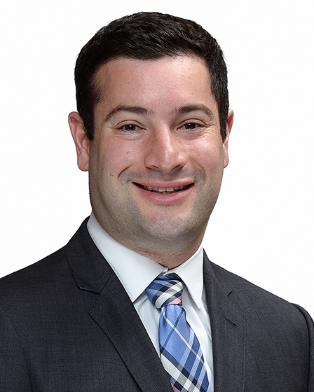 Zachary Grossbaum, MD Headshot